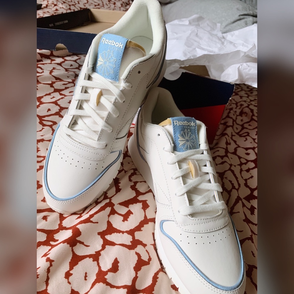 NWB Reebok Classic White Leather Sneakers